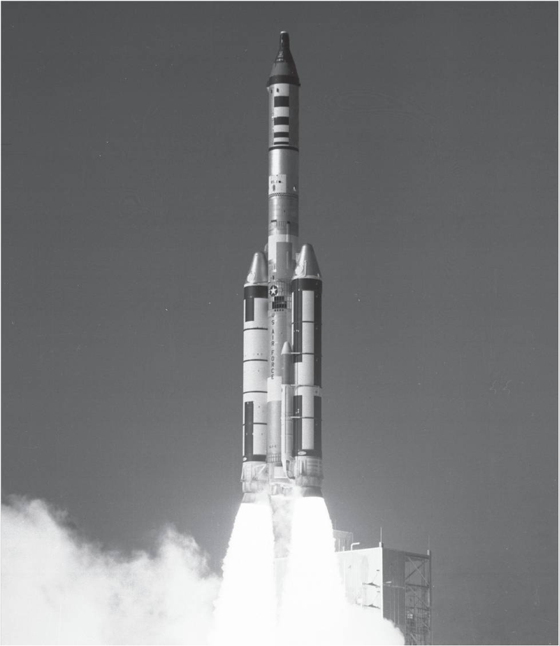 Illustration for article titled MOL, la increíble estación espacial diseñada para espiar al mundo durante la Guerra Fría
